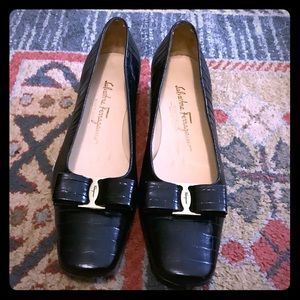 🔥Classic Ferragamo Black Loafer🔥